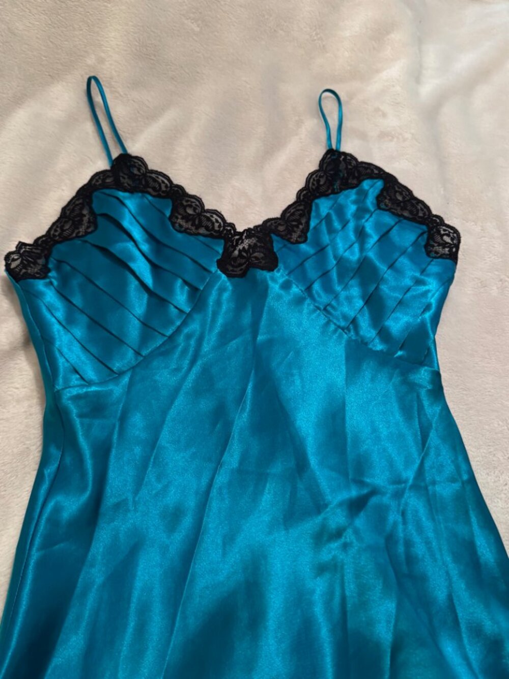Victoria Secret Gold Label Vintage "Teal" Chemise Pleats and Lace - Picture 2 of 15
